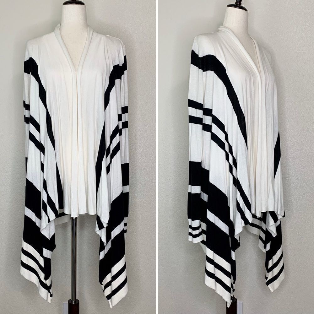 Lane Bryant Women’s Size 14/16 Drape White Black Open Front Cardigan
